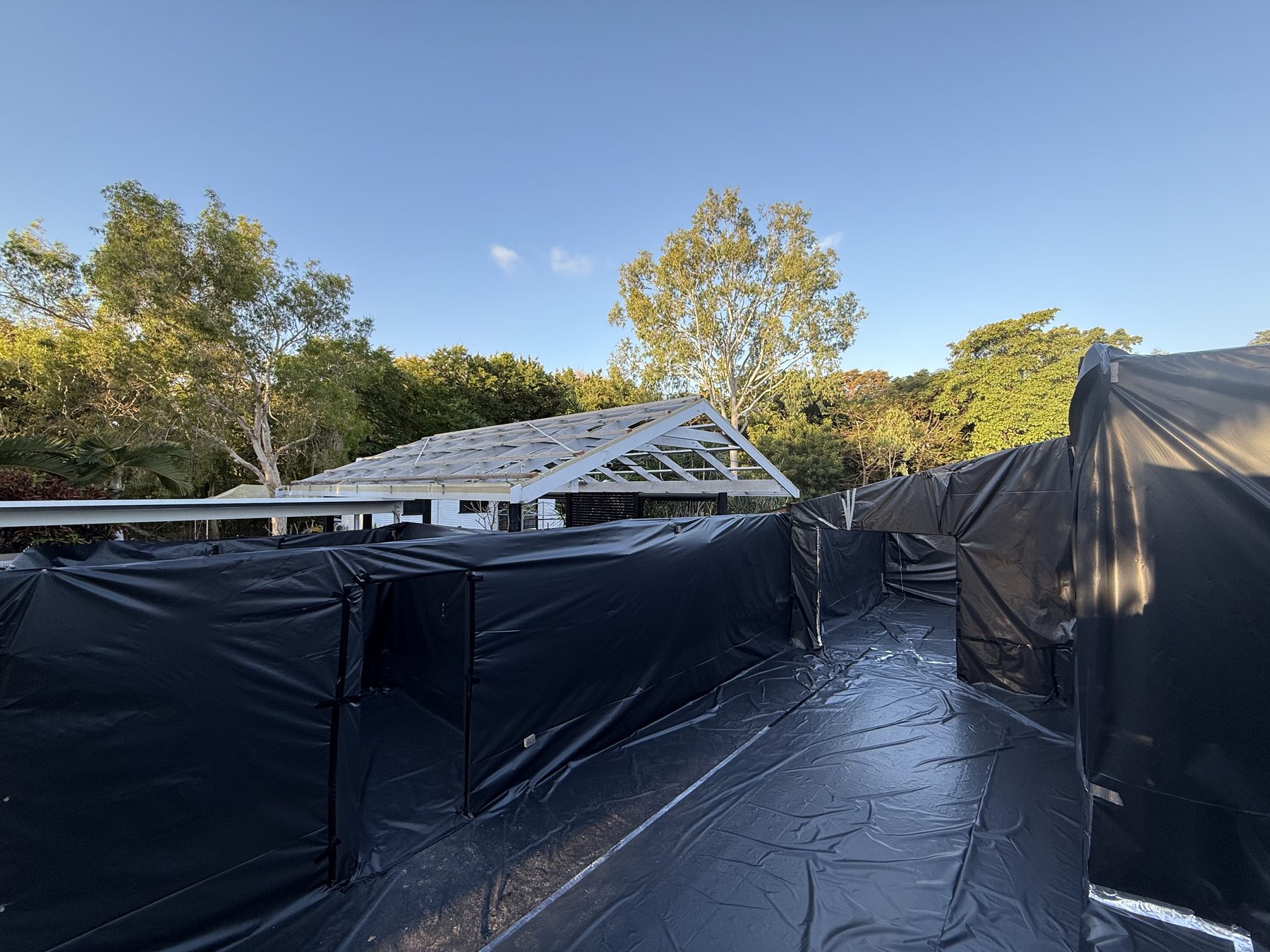 New roof frame make-safe over containment