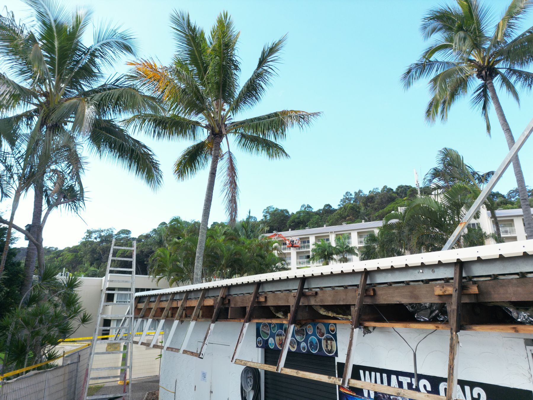 Site signage and exclusion zone